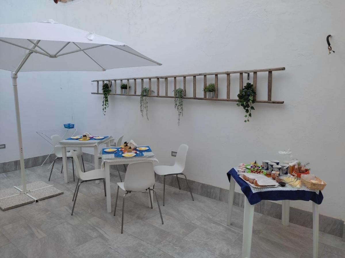 לינה וארוחת בוקר נוטו Casa Lele מראה חיצוני תמונה
